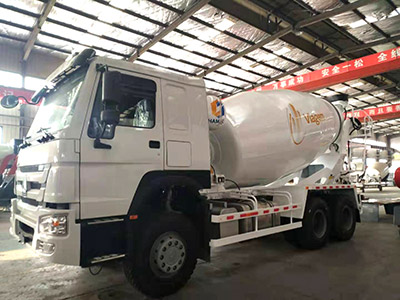 Se entregan 2 unidades de camiones mezcladores de tránsito de 10 m3 a Sudáfrica